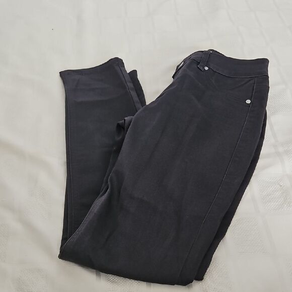 Gray Skinny Jeans - Picture 16 of 16